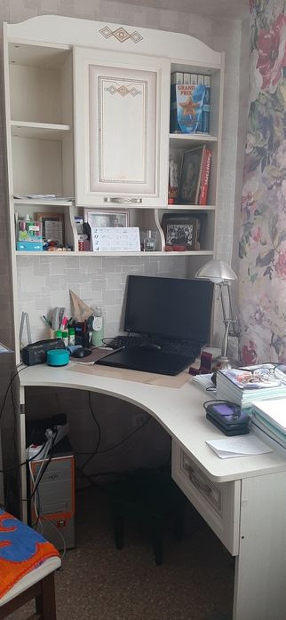 Продам стол письменный, компьютерный