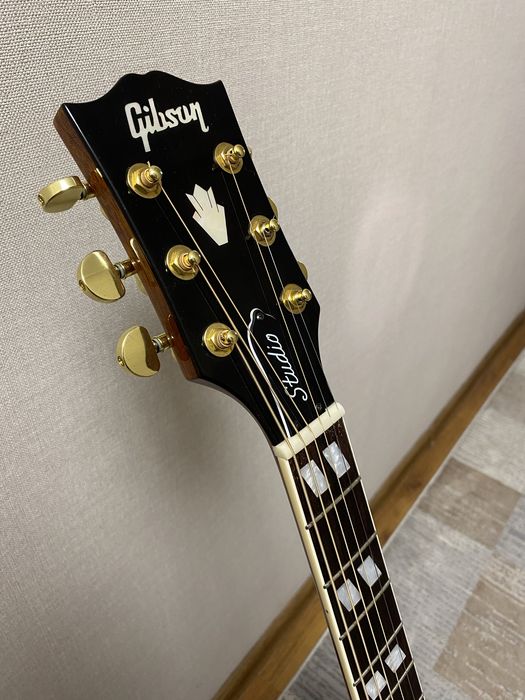 Акустическая гитара Gibson Hummingbird Studio