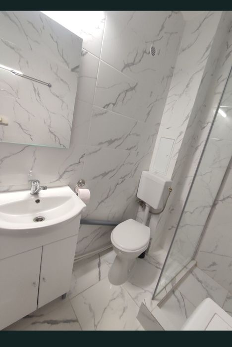 Închiriez garsonieră str. Corneliu Coposu