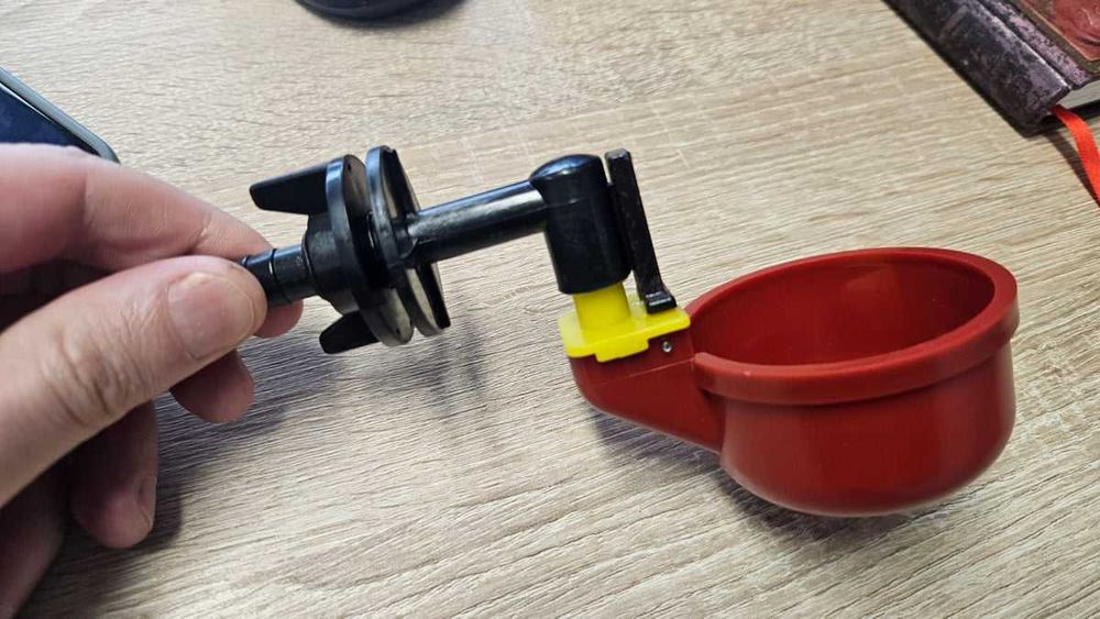 Автоматична поилка за птици за монтаж на съд /маркуч (10 бр) #71102