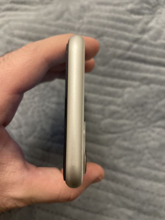 Продам айфон 11 128гб