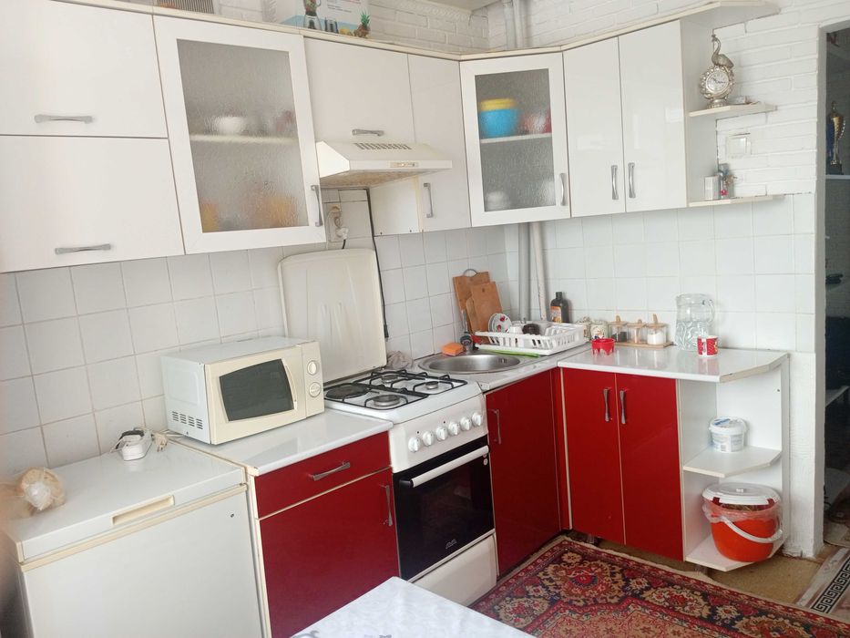 Продам кухонный шкаф