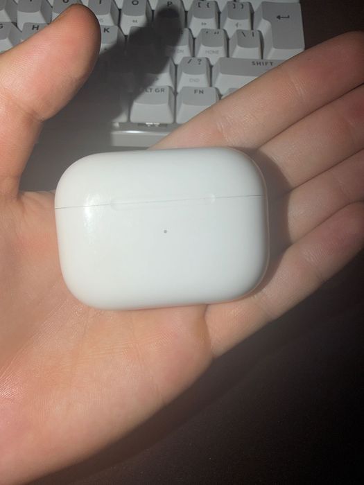 AirPods case ONLY (doar carcasa AirPods)