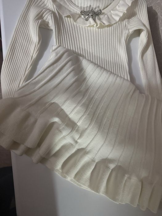 продаю платье.