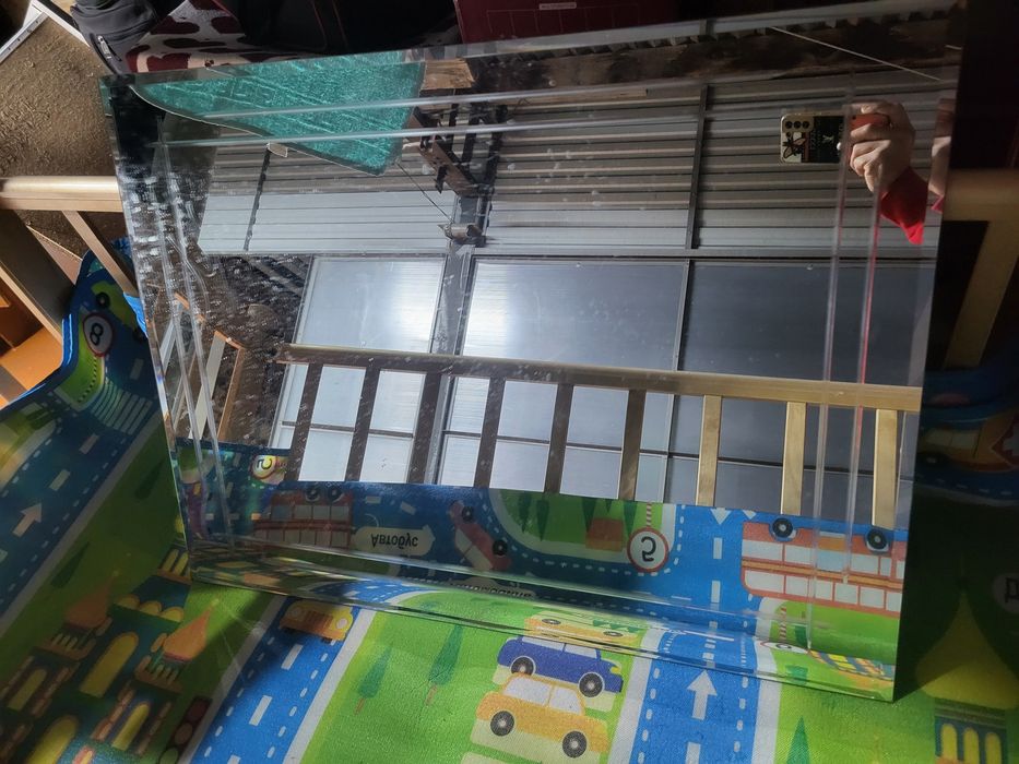 Продам зеркало для ванной
