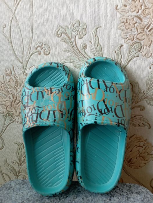 Тапки женские новые