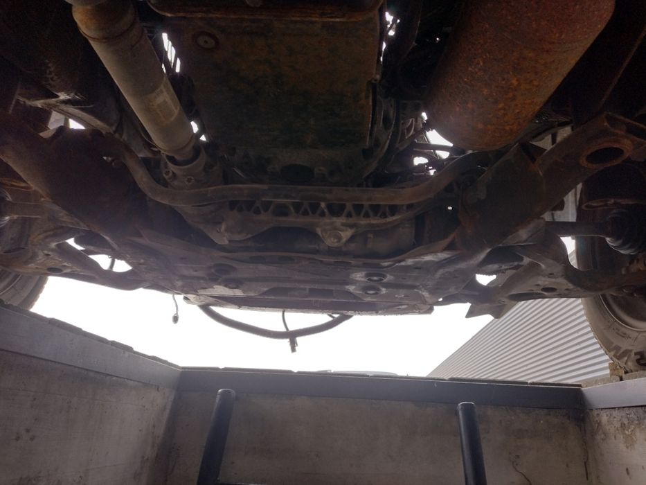 Dezmembrez Mercedes vito (viano)4×4 euro5