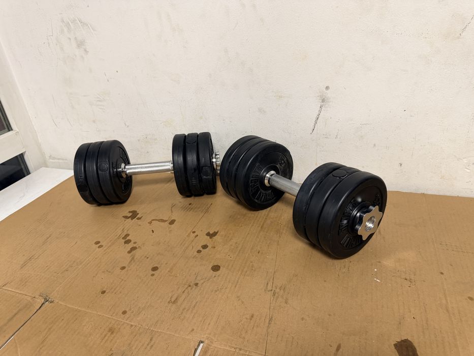 Gantere reglabile noi set 20 kg. 10 kg+10 kg=20 kg pret promo 120 lei