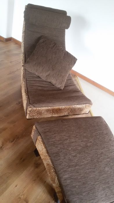 Лежанка - шезлонг с меки възглавници