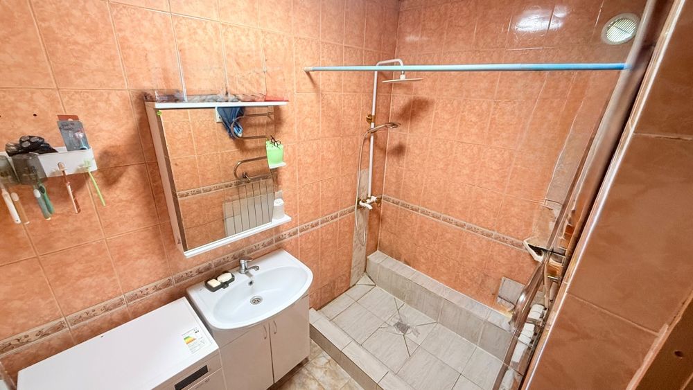 Продается 5-комнатный дом