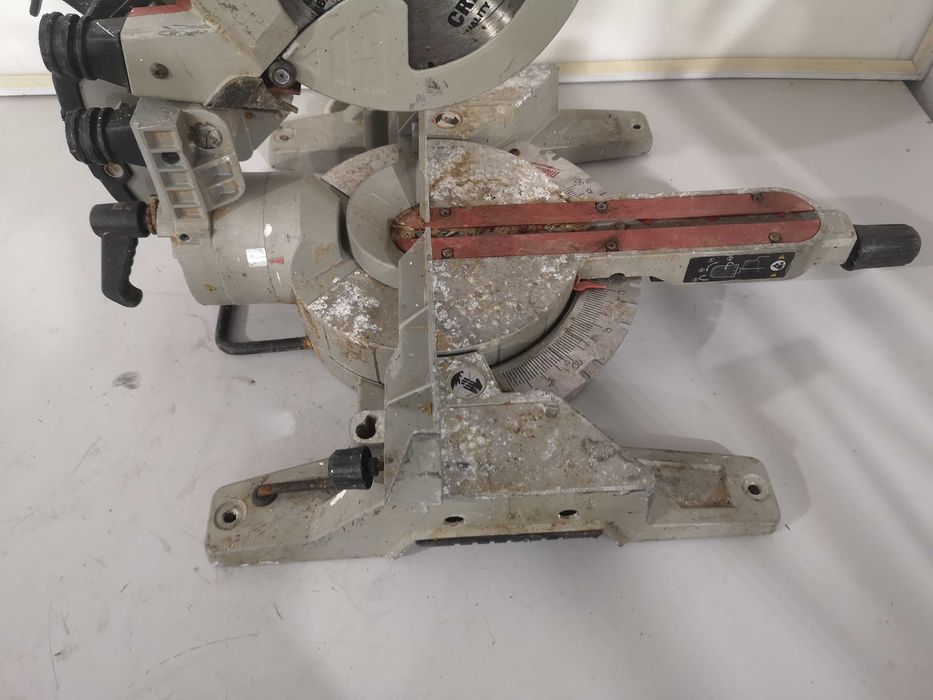 Циркуляр пендула - Milwaukee 18V \ 216mm