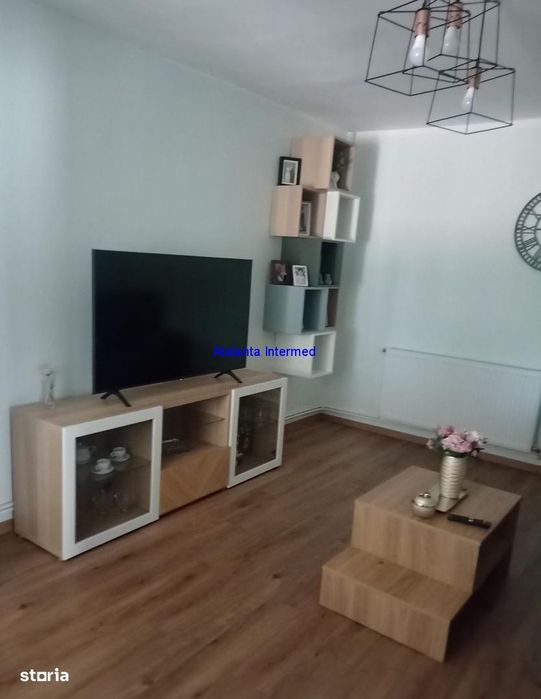 Casa renovata integral Lumina