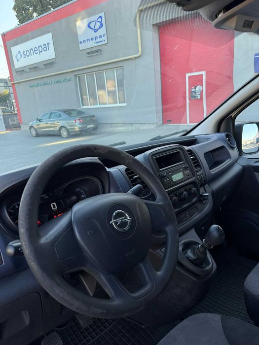 Opel Vivaro 1.6 CDTI 116CP 2015 L2 - 6 m3, economic, acte la zi