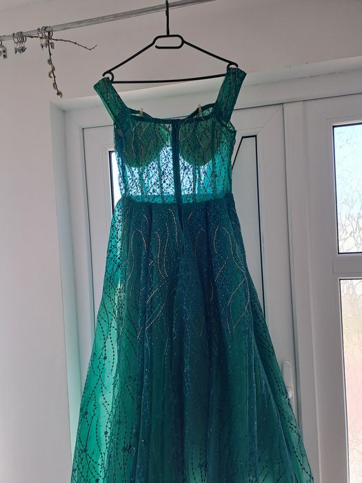 Rochie de seara   Purtată o singură dată