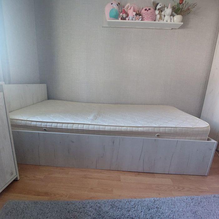 Pat dormitor pentru copii Stefan, o persoana, stejar alb, 90 x 200 cu Saltea pat Viscotex Gama Ortopedic, ortopedica, 90x200