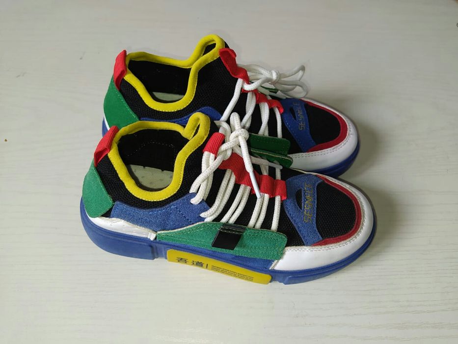 Кросовки - размеры 36,