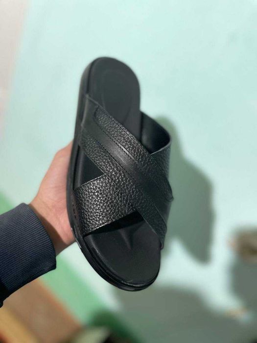 erkaklar oyoq kiyimi