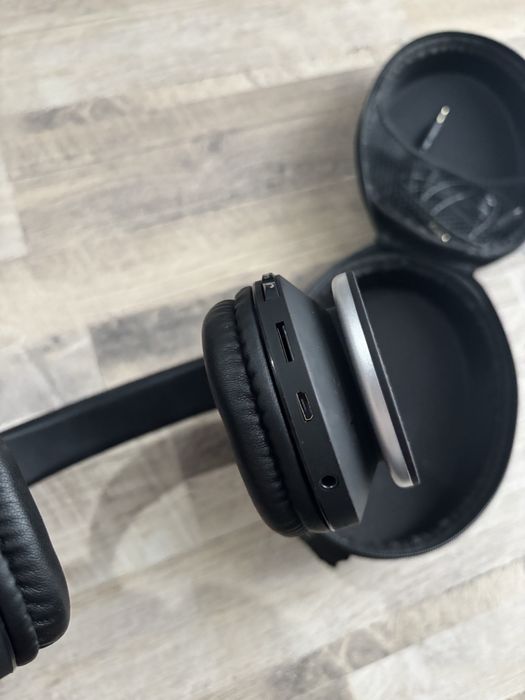 Слушалки PowerLocus