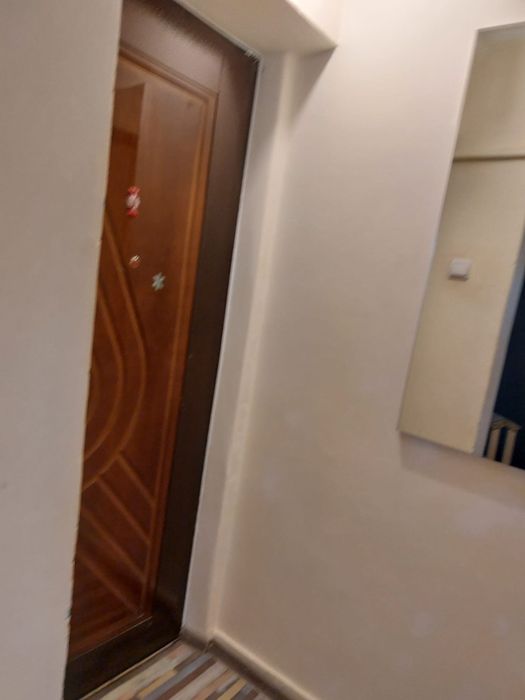 Închiriez apartament zona Liceul 2