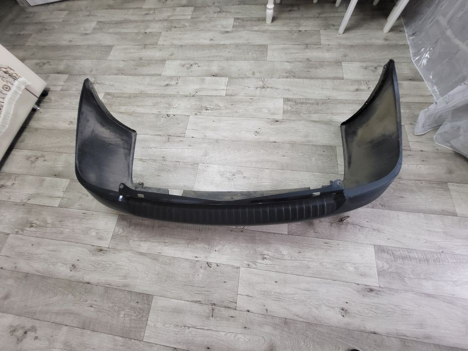 Продам задний бампер