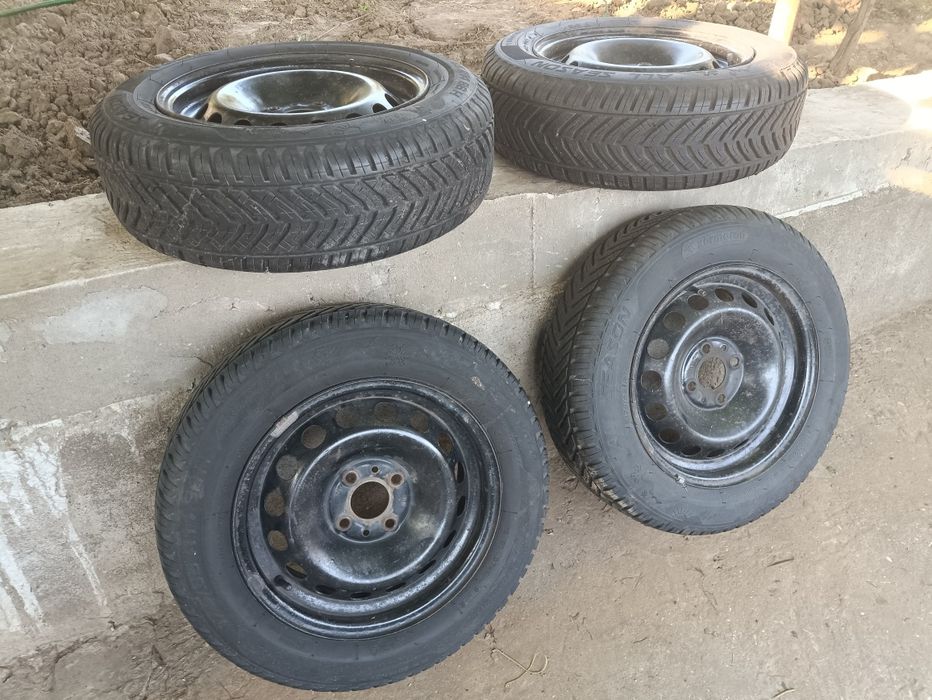 4бр.Гуми с джанти 175/65 R14 за Fiat Punto
