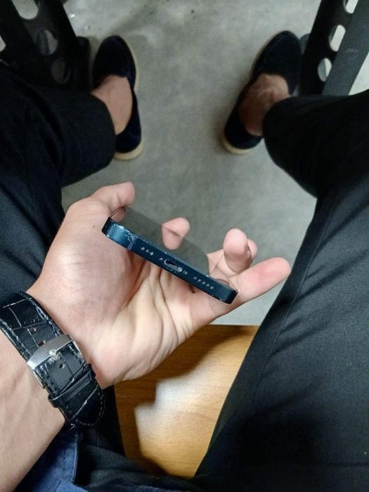Iphone 13. 128gb