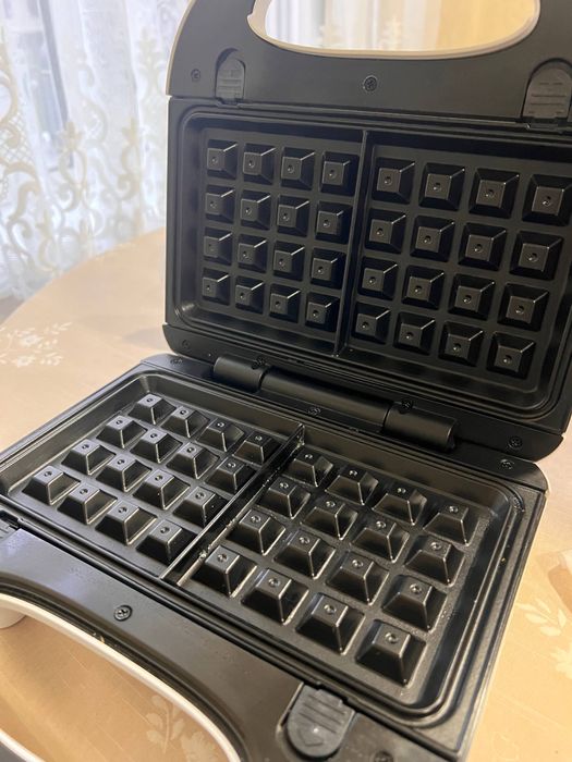 Тостер вафельница