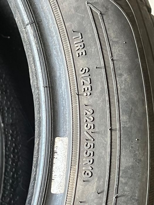 Продам диски с шинами 225/55 R19