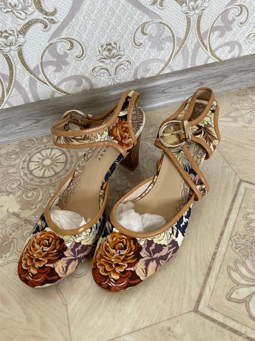 Женская обувь из Италии  и Турции