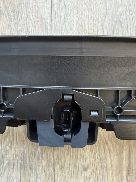 Gripa inferioara activa BMW G30