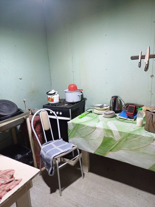 Контейнер 40 сатылады