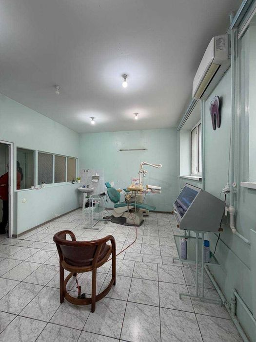 метро Буюк Ипак Йули нежилой 1 линия 120м2 под Магазин, Офис, Клинику