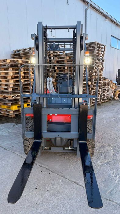 Motostivuitor 3 tone diesel heli rate leasing stivuitor Nou 2026