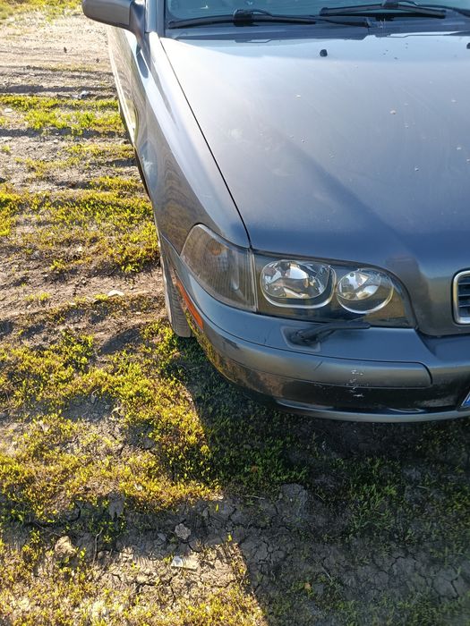 Faruri Volvo S40
