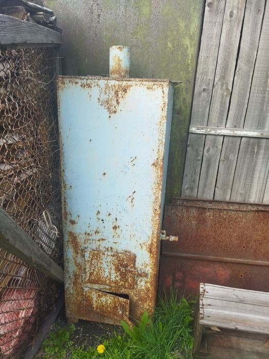 Продам печь котёл и титан