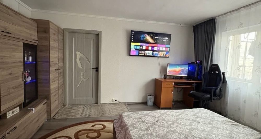 Apartament cu doua camere , zona Rogerius