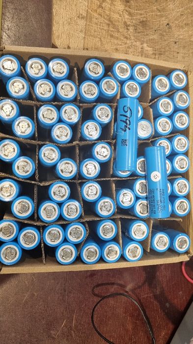 80 buc Li-Ion 21700 4,9Ah