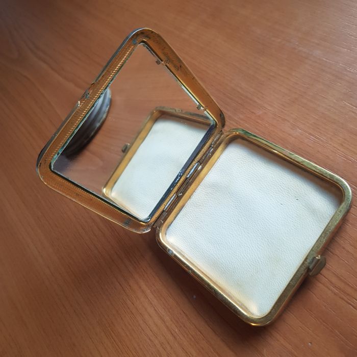 pudriere piele soparla piton