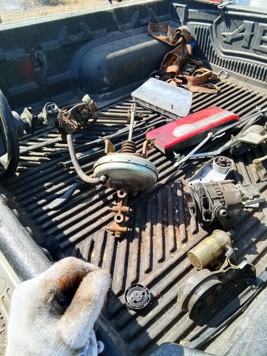 Продаю детали на ваз 21099