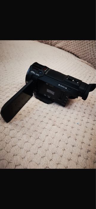 Panasonic HC-VXF990 4K Leica Dicomar – NEFOLOSITĂ, set complet