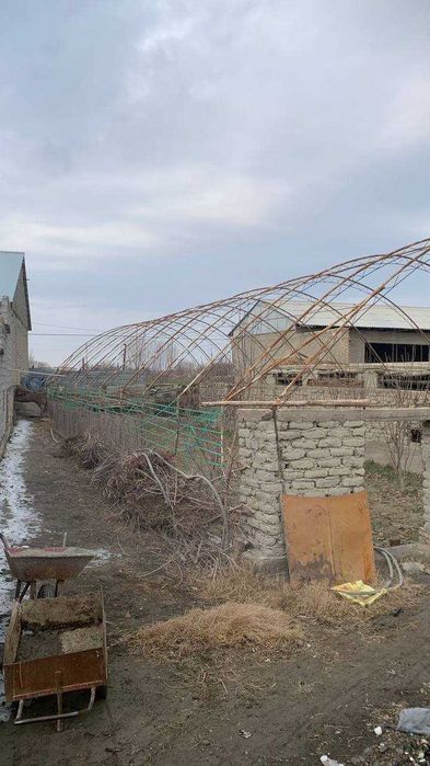 qurilish uchun yer maydoni sotiladi