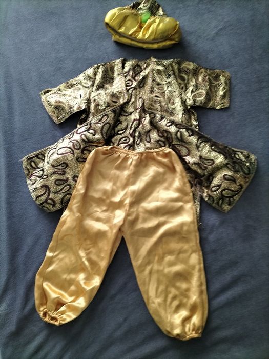 Новогодние костьюмы Продам!
