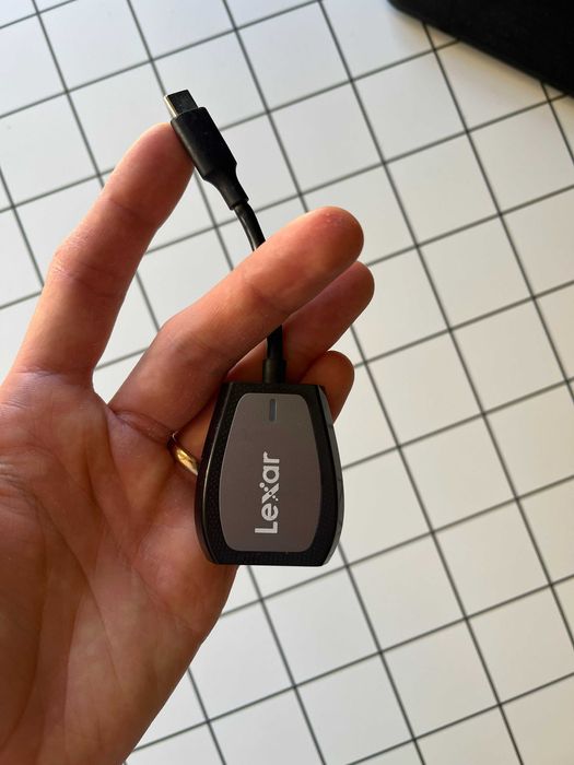 Action Camera Аксесоари: Suction Cup Car Mount, Magnetic Mount, SanDisk Extreme PRO 256GB microSDXC, Lexar Memory Card Reader