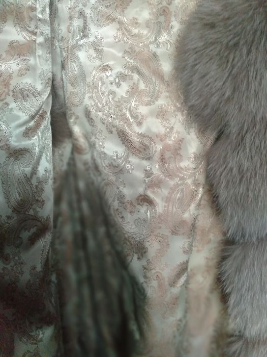 Продаю меховая желетка