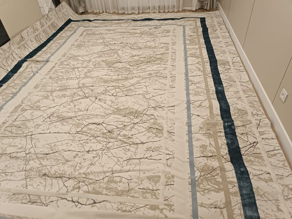 Срочно! Продам ковёр! Новый!