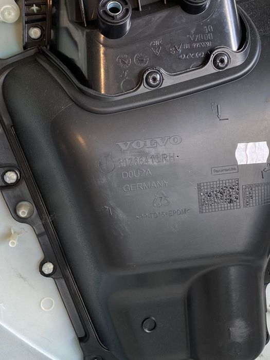 Fata de usa spate dreapta negru Volvo XC60 30766413 31366488 8635781