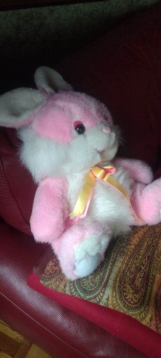 Мягкие игрушки, в наличии 3 штуки. Размер от 30 см до 45 см