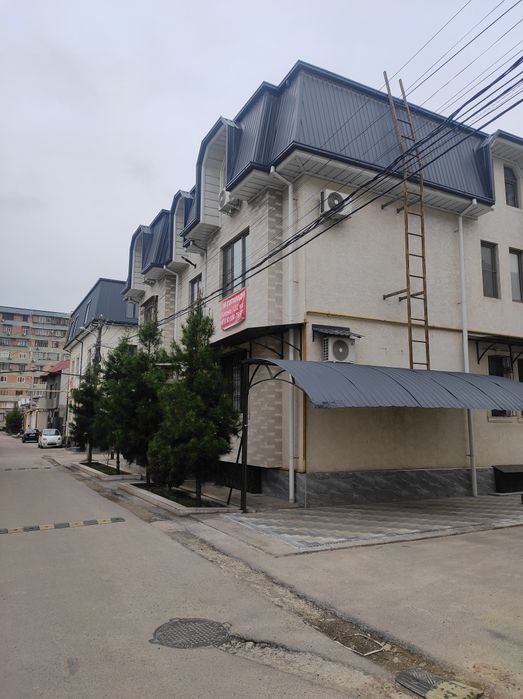 Дом Коттедж элитный районОлчазор Янгихает 4-метро бекати Тошкент С меб