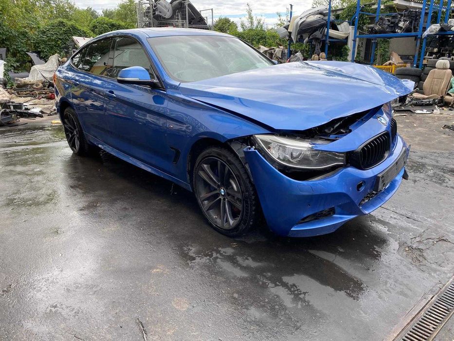 Dezmembrez bmw seria 3 gt f32 M-pachet n57d30b 258 cp/bara spate m/far
