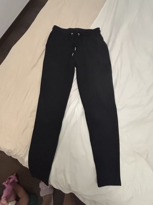 trening Armani femei